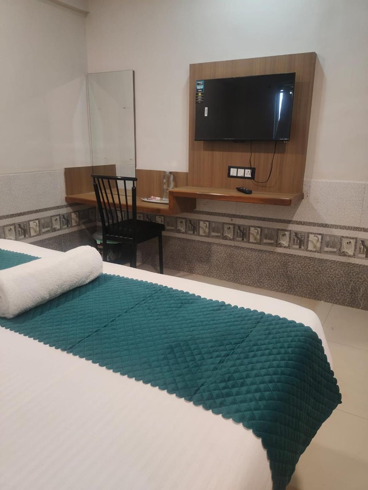 Sun Bright Residency Badlapur Hotel Екстериор снимка